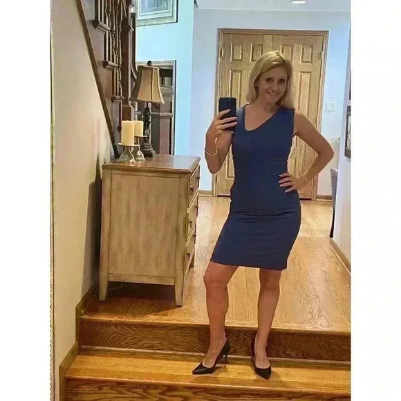 NWT BLACK HALO SHIFT BLUE SLEEVELESS Asymmetrical neck DRESS SIZE 2/4 XS - Picture 9 of 14